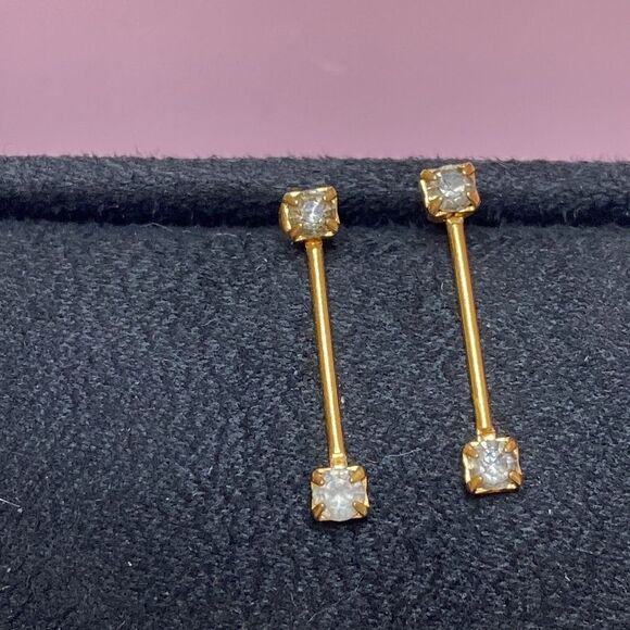 💛 Gold Plated White Crystal Drop Earrings - Picture 2 of 4